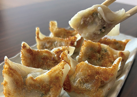 十勝餃子（チーズ入り）