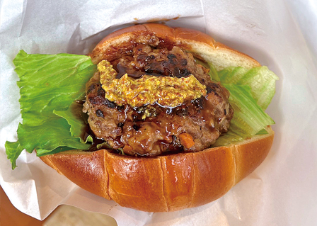 牛タンハンバーグサンド