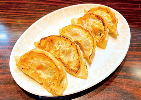 皮から手作り十勝肉汁焼き餃子