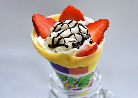 マルシェ限定いちごチョコクレープ